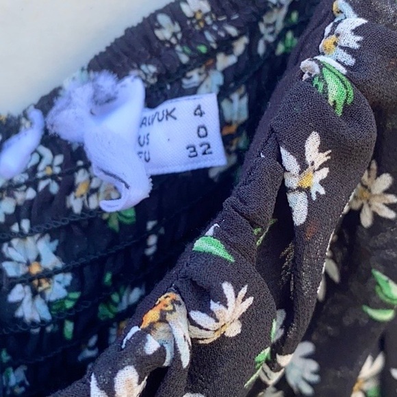 Princess Polly Womens Size 0 Delaney floral black mini dress balloon sleeves - Picture 8 of 11